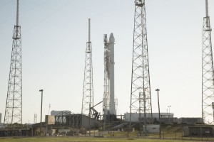 Falcon-9 CRS-8 lancering